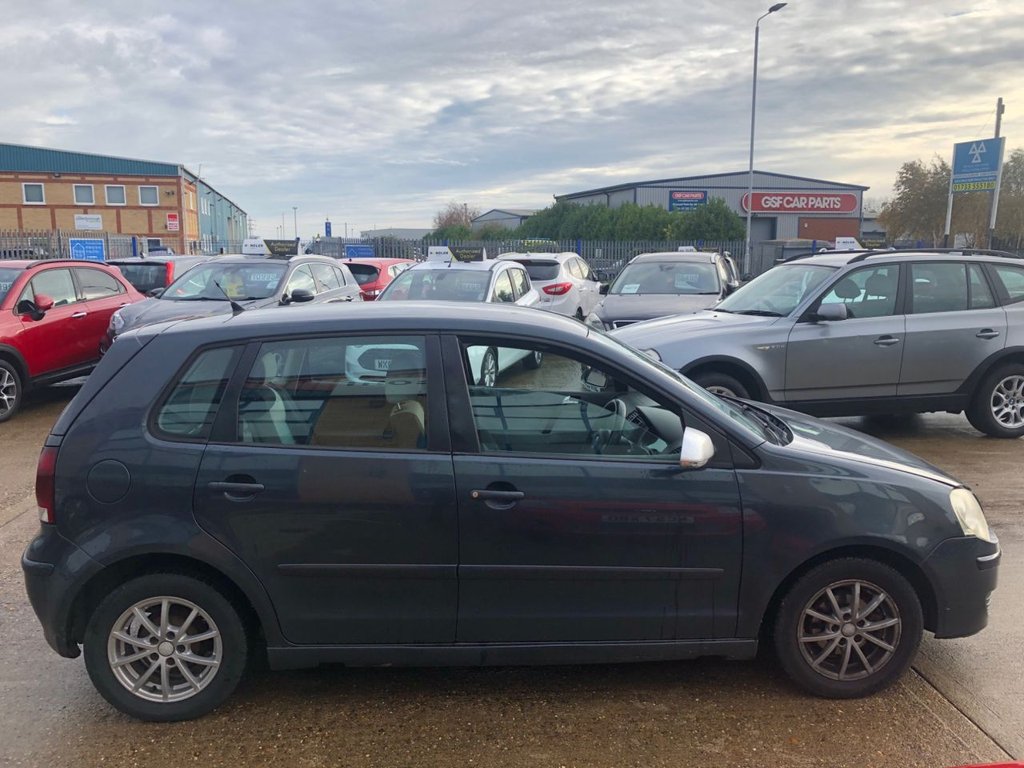 Used Volkswagen Polo 2009 for sale - 76559235: Photo 11