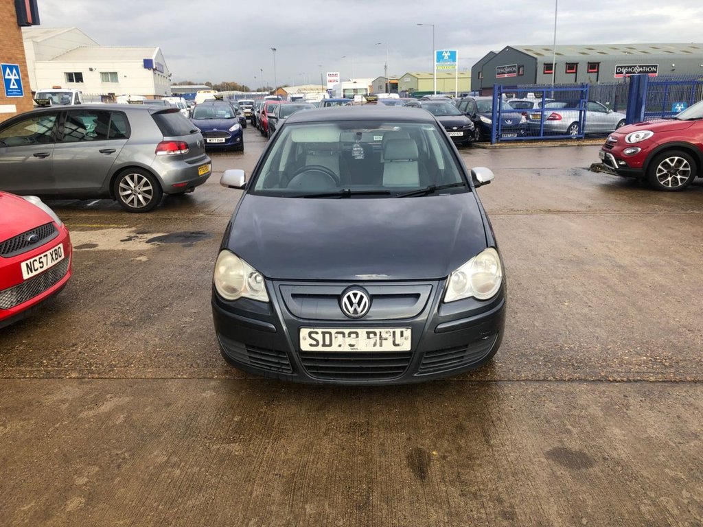 Used Volkswagen Polo 2009 for sale - 76559235: Photo 2