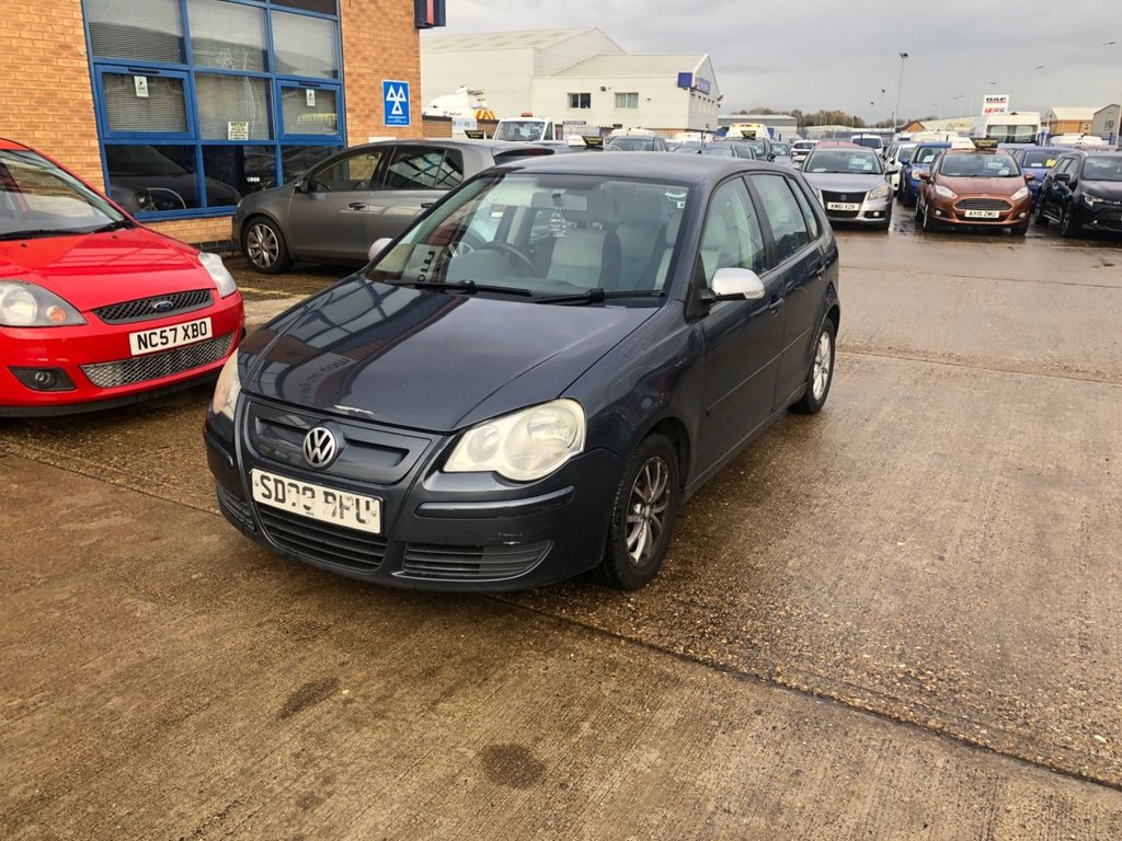 Used Volkswagen Polo 2009 for sale - 76559235: Photo 4