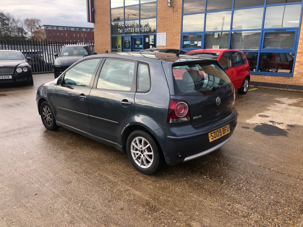Used Volkswagen Polo 2009 for sale - 76559235: Photo 6