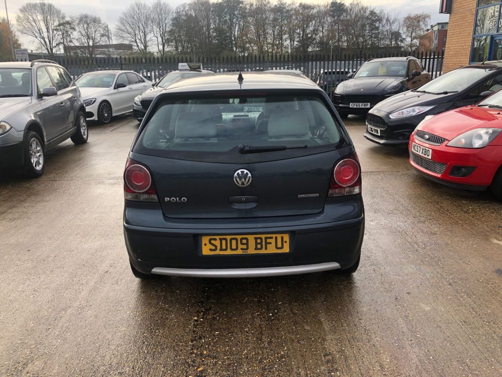 Used Volkswagen Polo 2009 for sale - 76559235: Photo 7