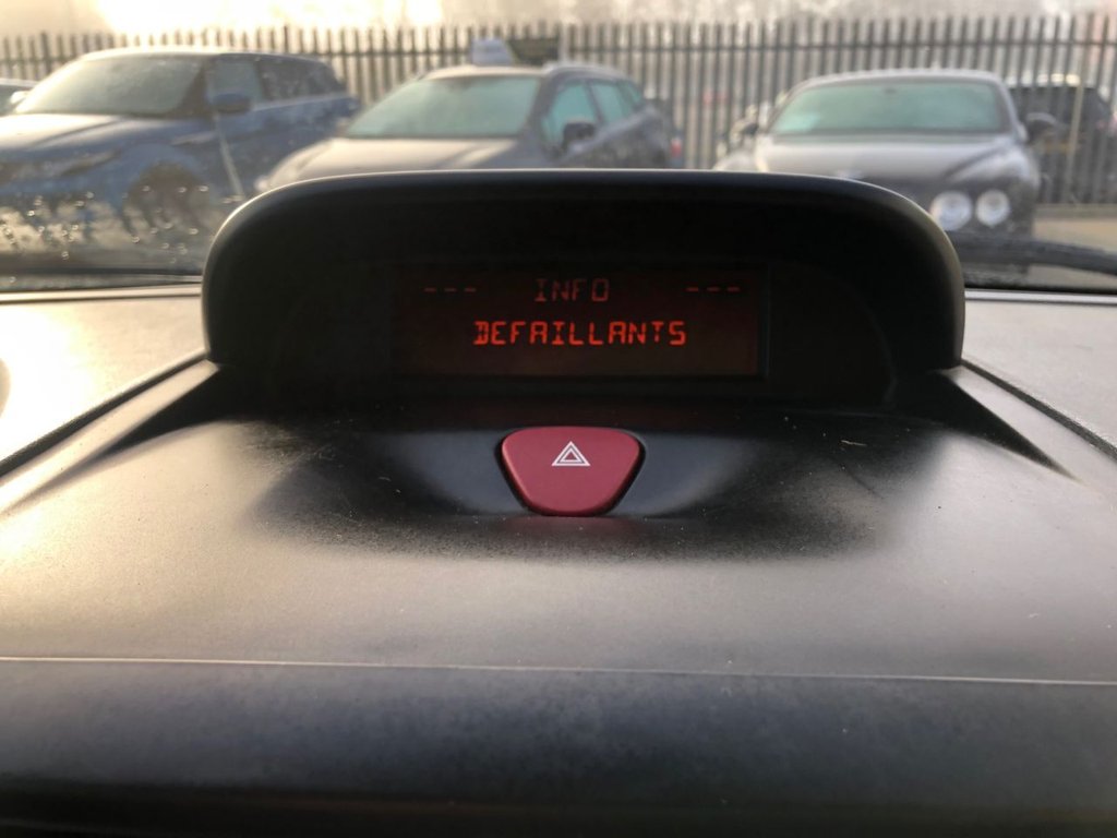 Used Peugeot Expert Tepee 2010 for sale - 77038315: Photo 18