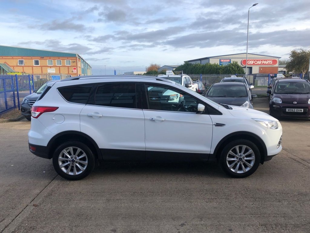 Used Ford Kuga 2015 for sale - 76454396: Photo 14