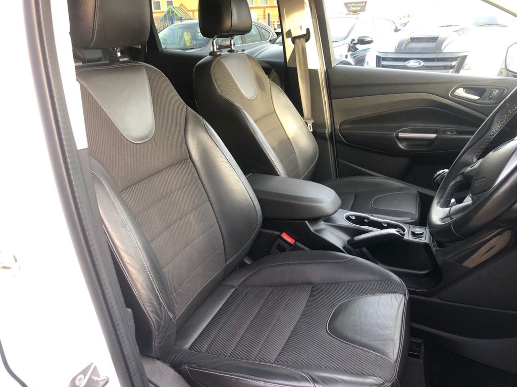 Used Ford Kuga 2015 for sale - 76454396: Photo 21