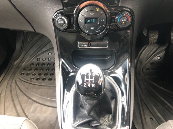 Used Ford Fiesta 2015 for sale - 75923988: Photo 14