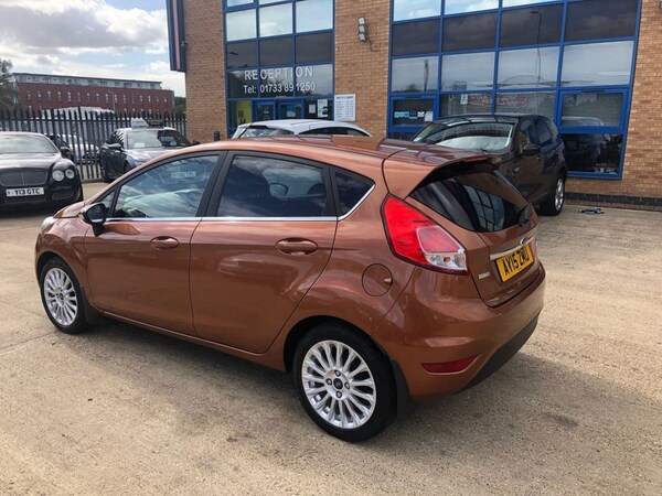 Used Ford Fiesta 2015 for sale - 75923988: Photo 5