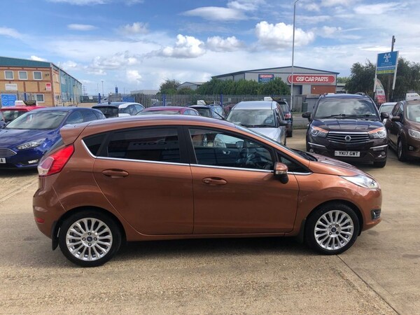 Used Ford Fiesta 2015 for sale - 75923988: Photo 7