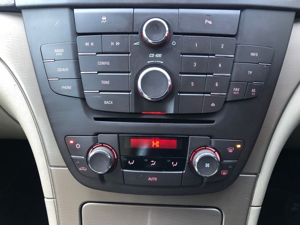 Used Vauxhall Insignia 2011 for sale - 77477575: Photo 14