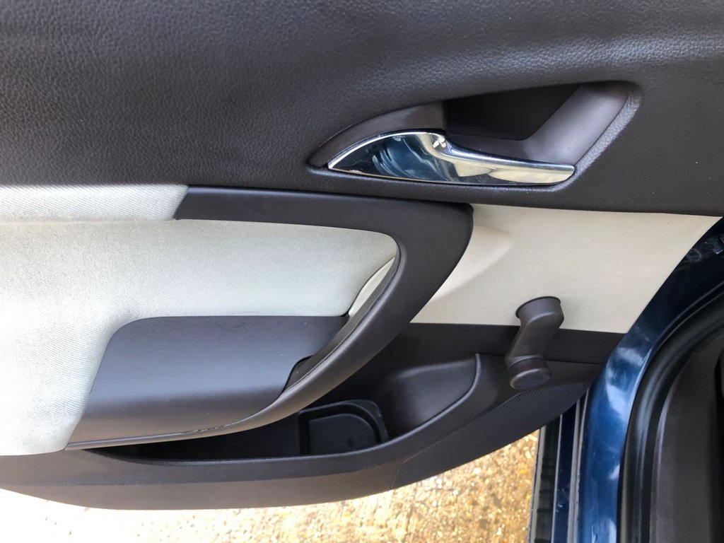 Used Vauxhall Insignia 2011 for sale - 77477575: Photo 20