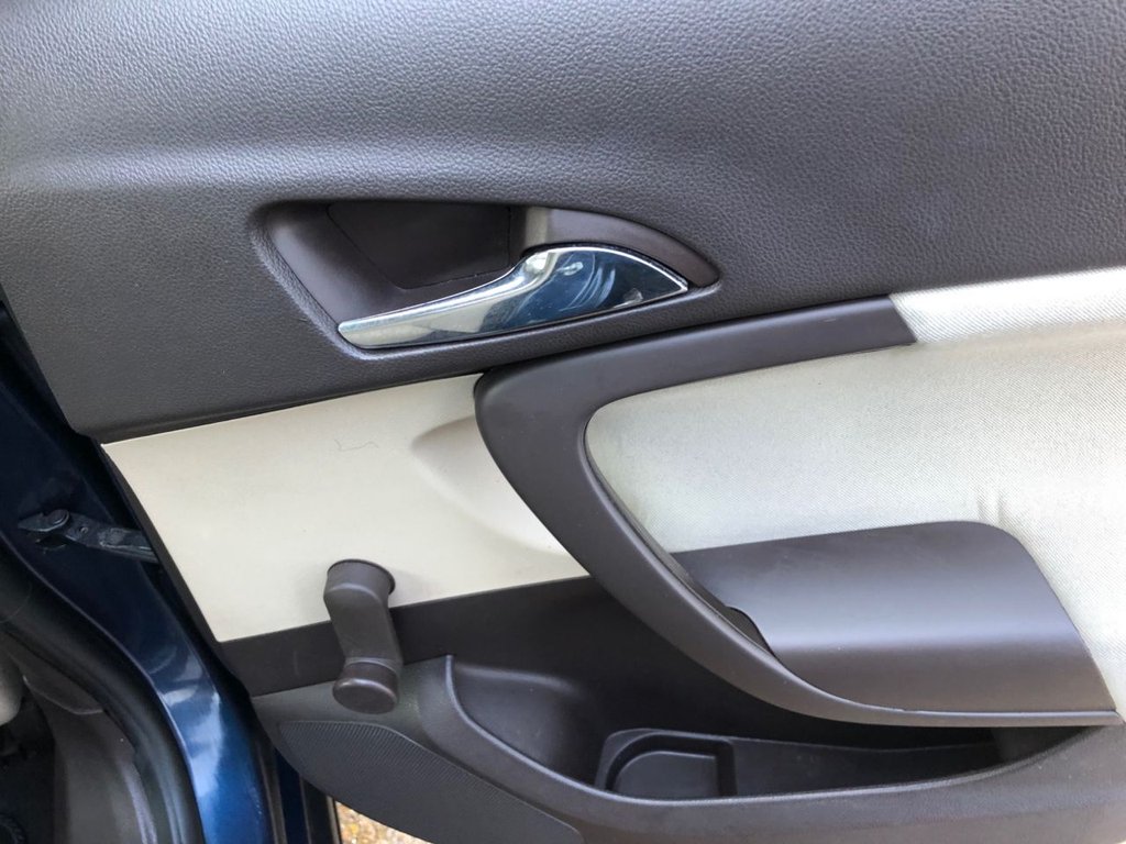 Used Vauxhall Insignia 2011 for sale - 77477575: Photo 24