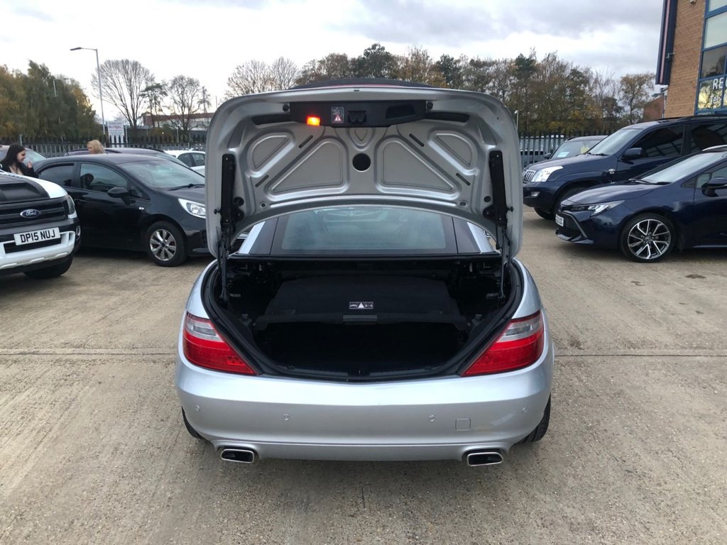 Used Mercedes-Benz SLK 2012 for sale - 76482532: Photo 28