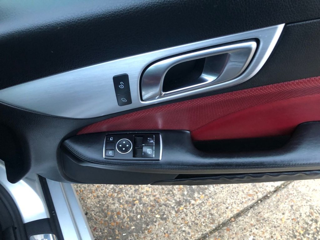 Used Mercedes-Benz SLK 2012 for sale - 76482532: Photo 35
