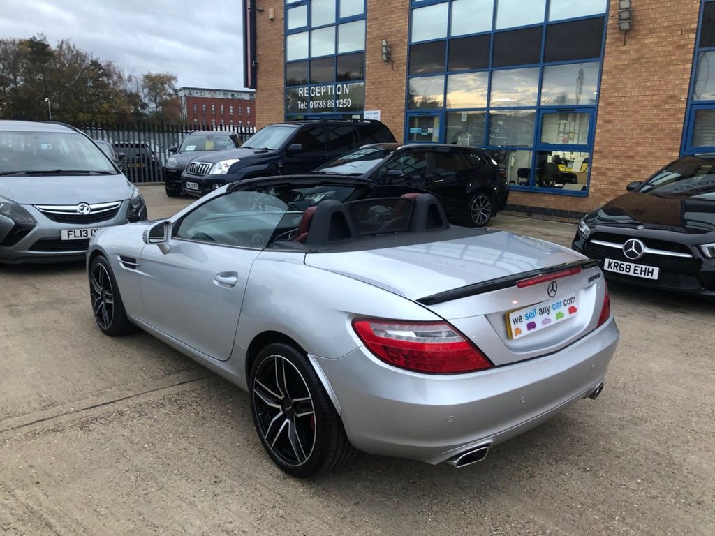 Used Mercedes-Benz SLK 2012 for sale - 76482532: Photo 6