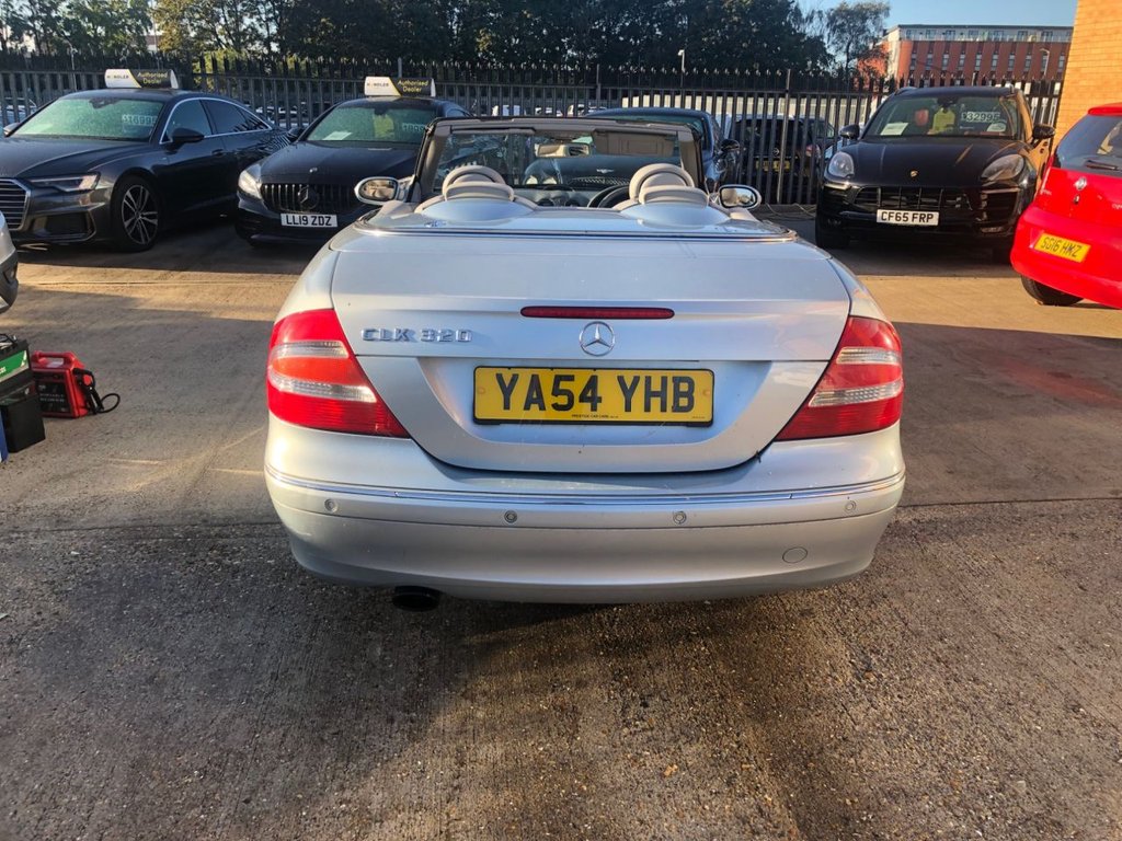 Used Mercedes-Benz CLK 2004 for sale - 76185528: Photo 11