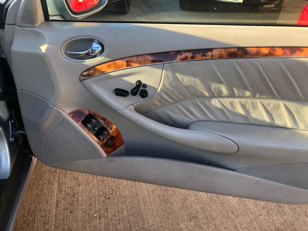 Used Mercedes-Benz CLK 2004 for sale - 76185528: Photo 18