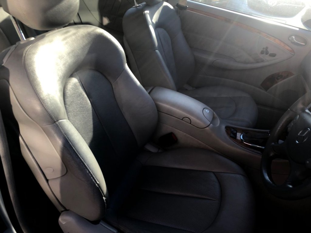 Used Mercedes-Benz CLK 2004 for sale - 76185528: Photo 19