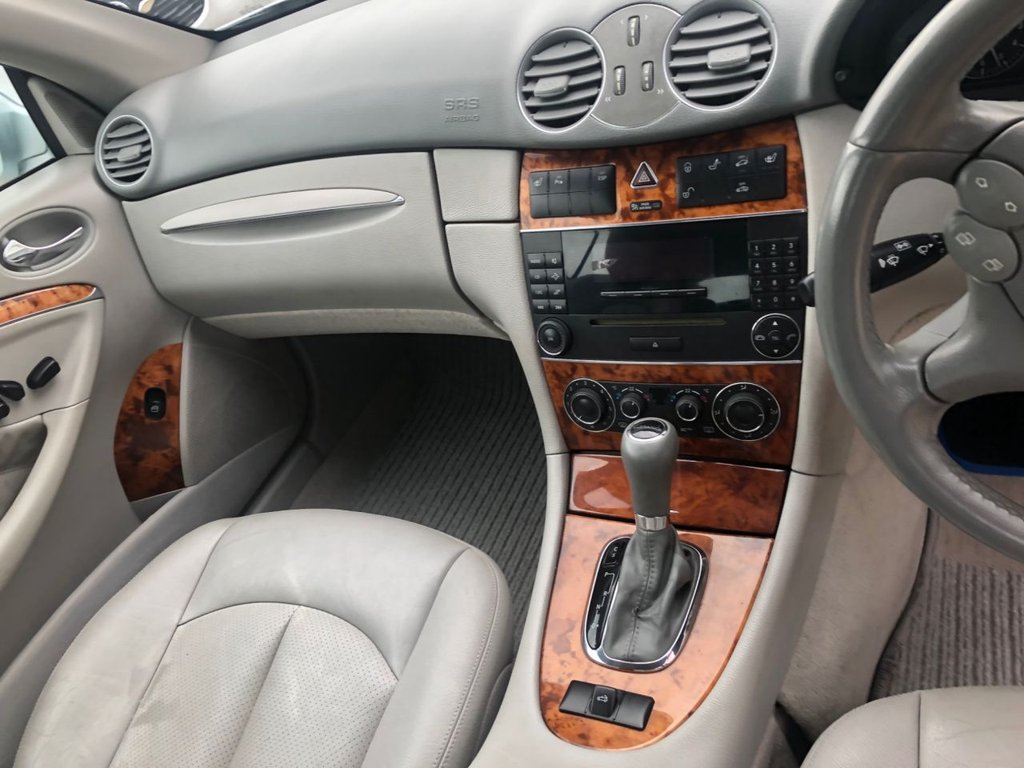 Used Mercedes-Benz CLK 2004 for sale - 76185528: Photo 25