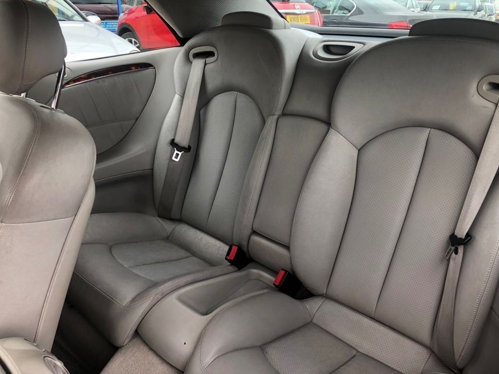 Used Mercedes-Benz CLK 2004 for sale - 76185528: Photo 31