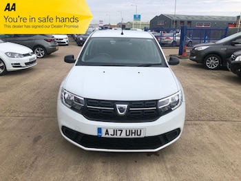 Used Dacia Sandero 2017 for sale - 75896336: Photo