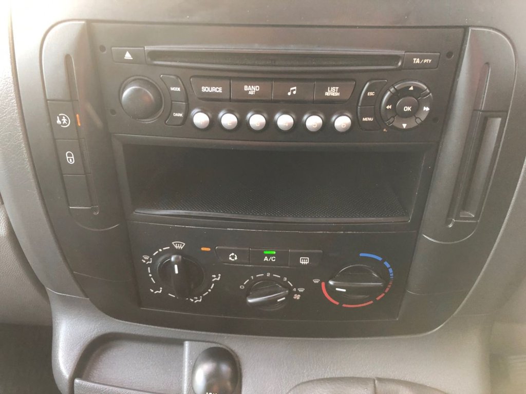 Used Peugeot Expert Tepee 2010 for sale - 77406717: Photo 21