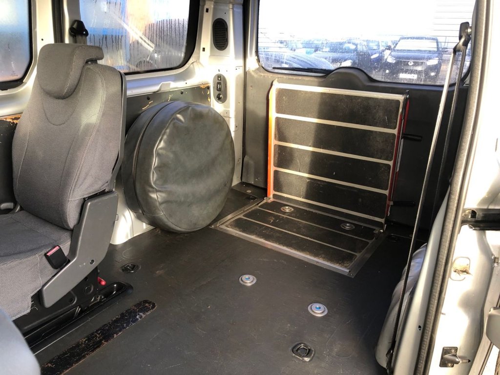 Used Peugeot Expert Tepee 2010 for sale - 77406717: Photo 24