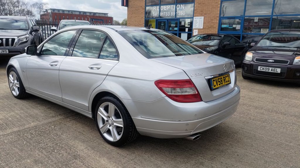Used Mercedes-Benz C-Class 2008 for sale - 76039084: Photo 9