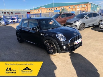 Used MINI Hatch 2019 for sale - 78239747: Photo