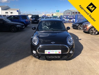 Used MINI Hatch 2019 for sale - 78239747: Photo
