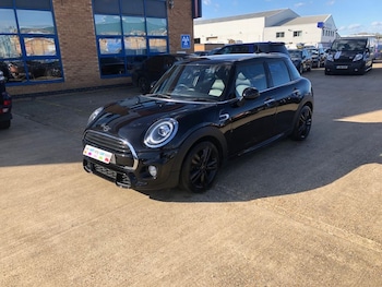 Used MINI Hatch 2019 for sale - 78239747: Photo