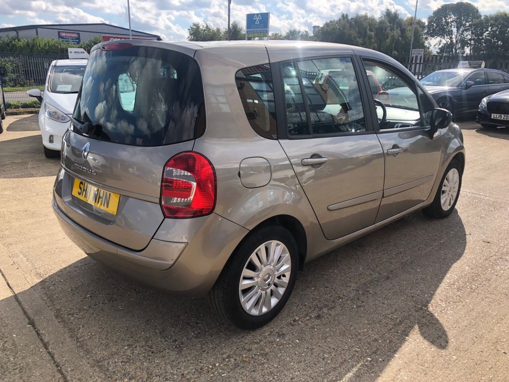 Used Renault Grand Modus 2011 for sale - 76092867: Photo 8