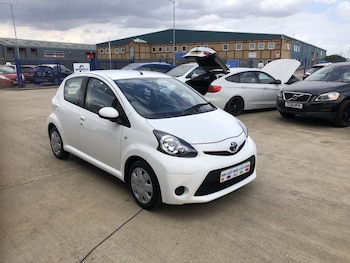 Used Toyota AYGO 2012 for sale - 79307515: Photo