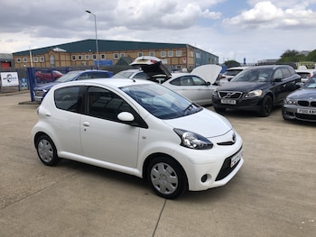 Used Toyota AYGO 2012 for sale - 79307515: Photo
