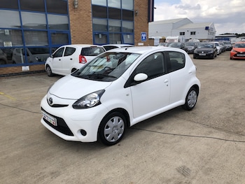 Used Toyota AYGO 2012 for sale - 79307515: Photo