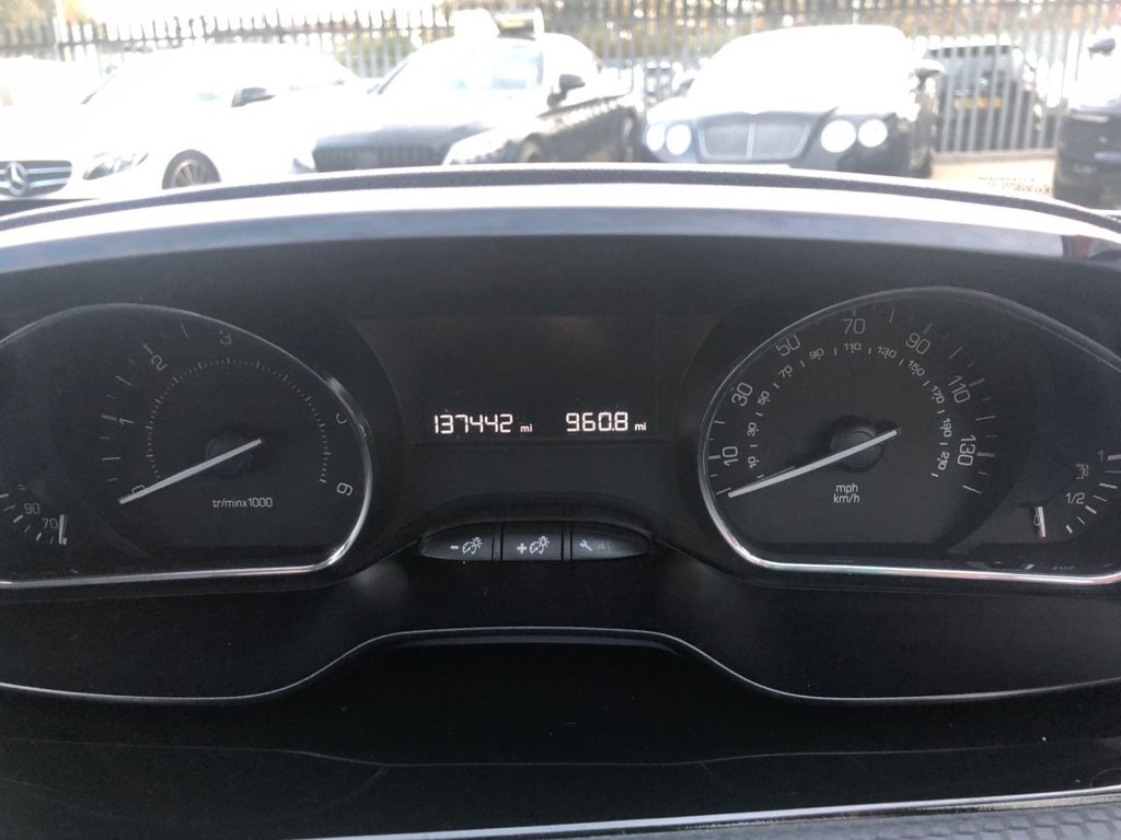 Used Peugeot 2008 2014 for sale - 76482242: Photo 14