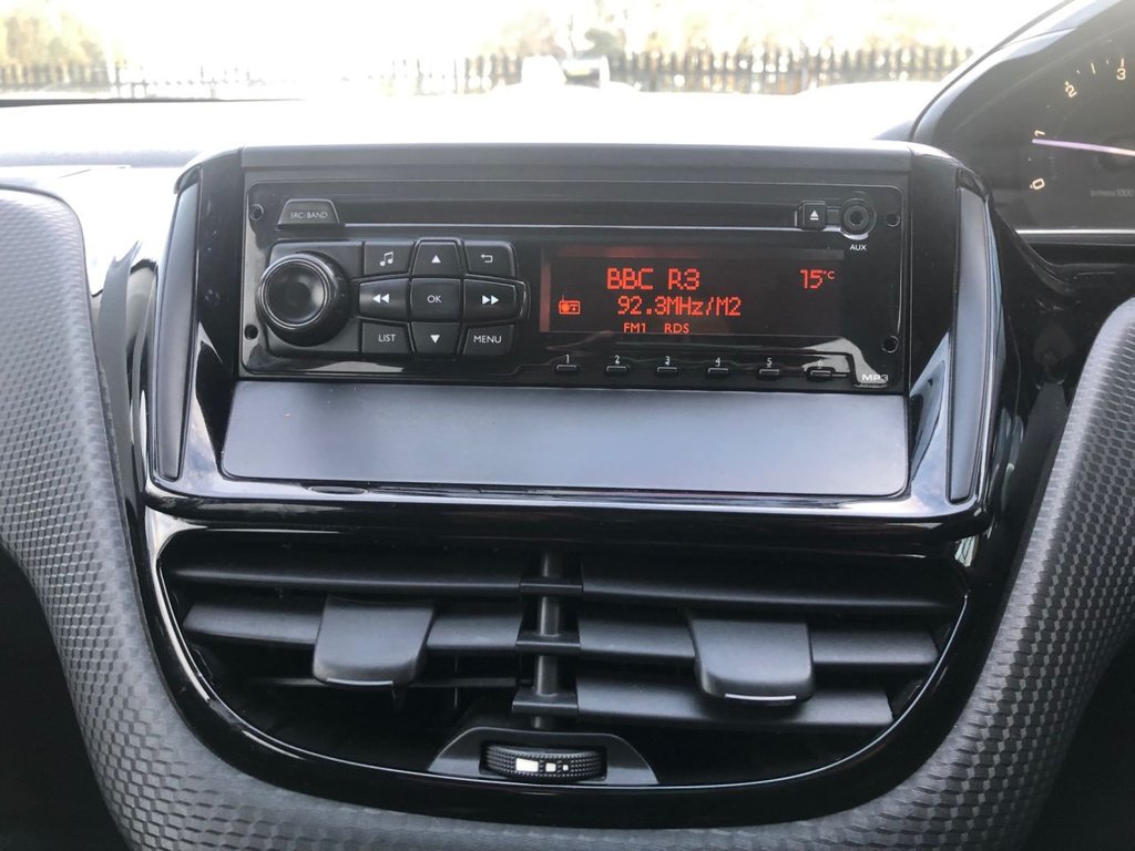 Used Peugeot 2008 2014 for sale - 76482242: Photo 16