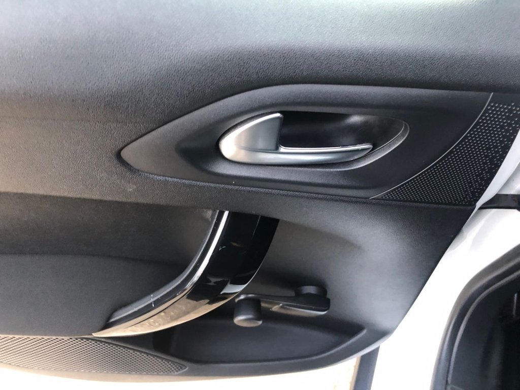 Used Peugeot 2008 2014 for sale - 76482242: Photo 23