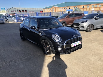 Used MINI Hatch 2019 for sale - 78262136: Photo