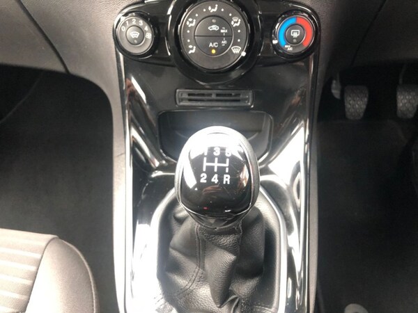 Used Ford Fiesta 2015 for sale - 76148205: Photo 12