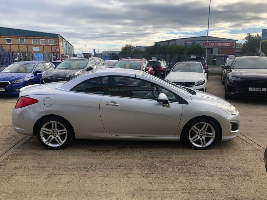 Used Peugeot 308 2012 for sale - 76482377: Photo 13