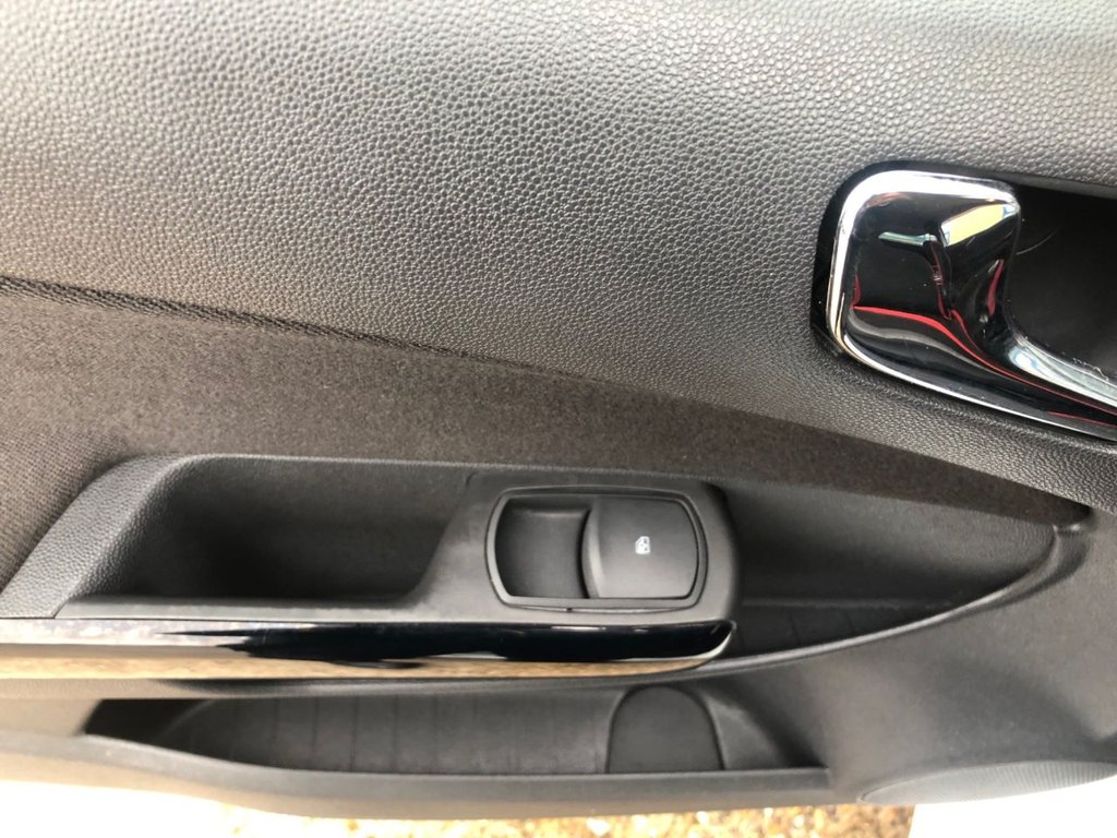 Used Vauxhall Corsa 2012 for sale - 75986324: Photo 22