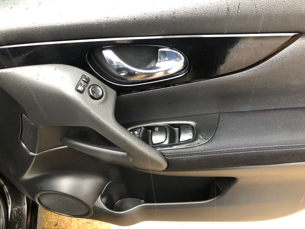 Used Nissan Qashqai 2016 for sale - 77406721: Photo 13