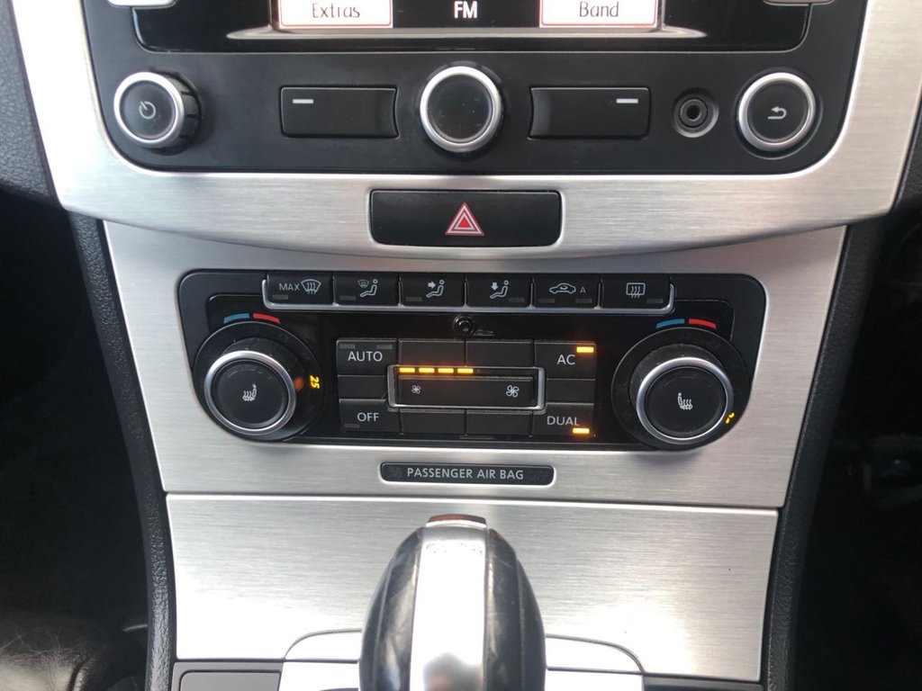 Used Volkswagen Passat 2011 for sale - 76396480: Photo 25