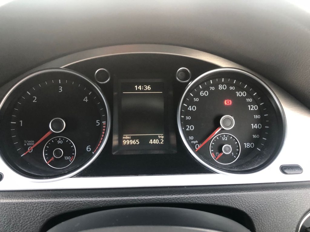 Used Volkswagen Passat 2011 for sale - 76396480: Photo 26