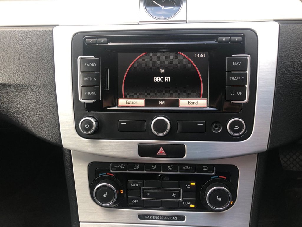 Used Volkswagen Passat 2011 for sale - 76396480: Photo 9