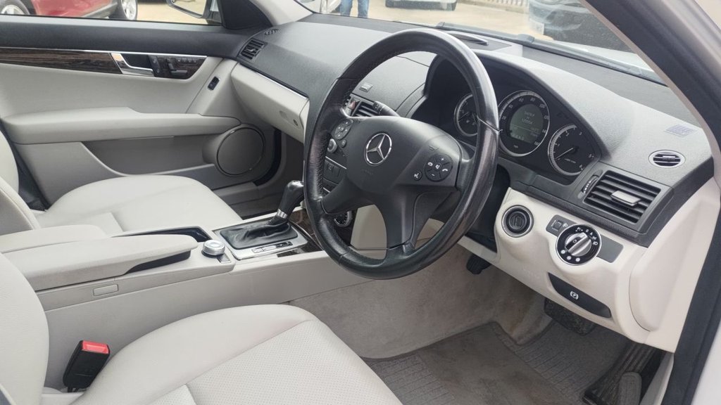 Used Mercedes-Benz C Class 2008 for sale - 76429742: Photo 25