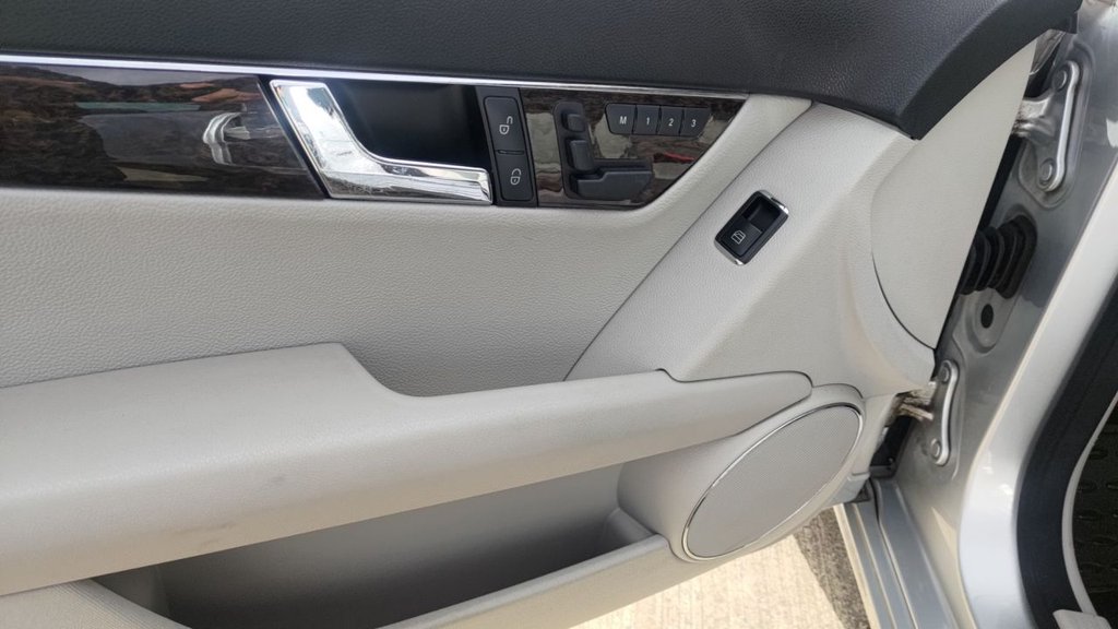 Used Mercedes-Benz C Class 2008 for sale - 76429742: Photo 29