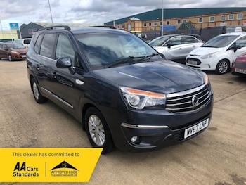 2017 (67) - 2.2D EX MPV 5dr Diesel Manual Euro 6 (178 ps)