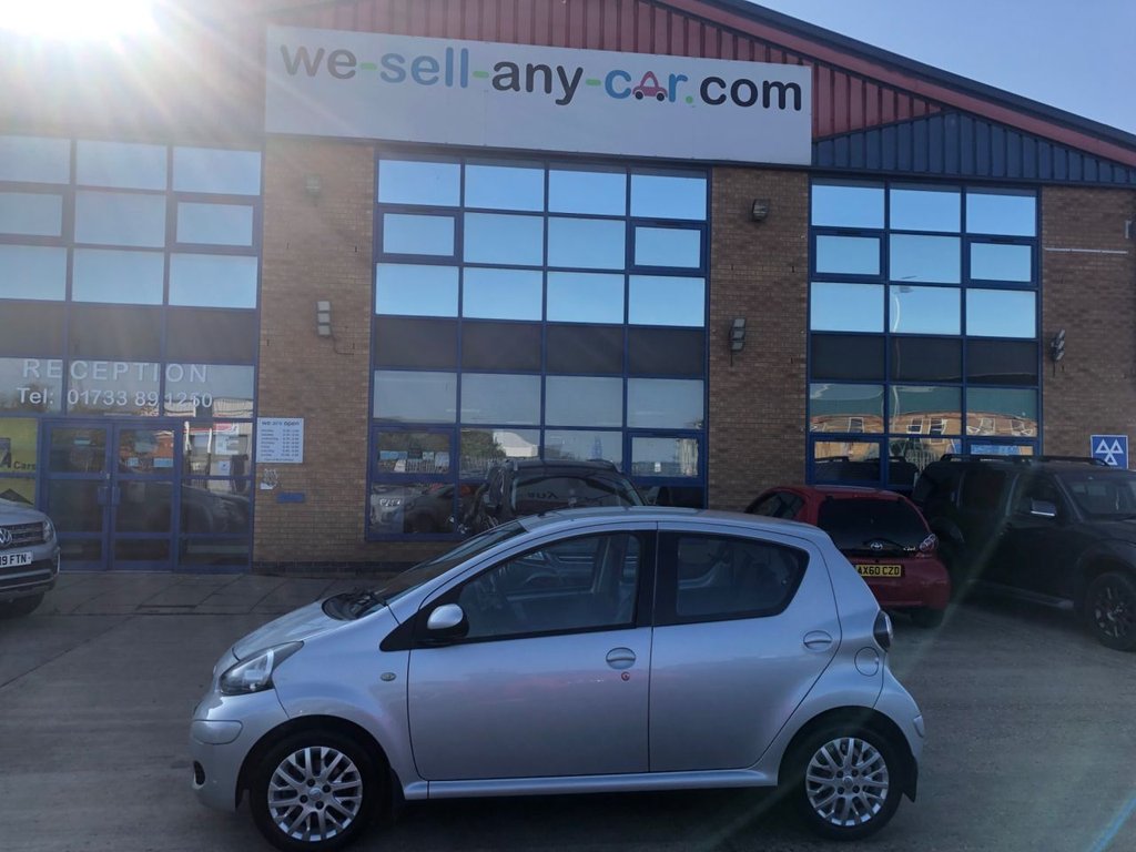 Used Toyota AYGO 2010 for sale - 77406703: Photo 10