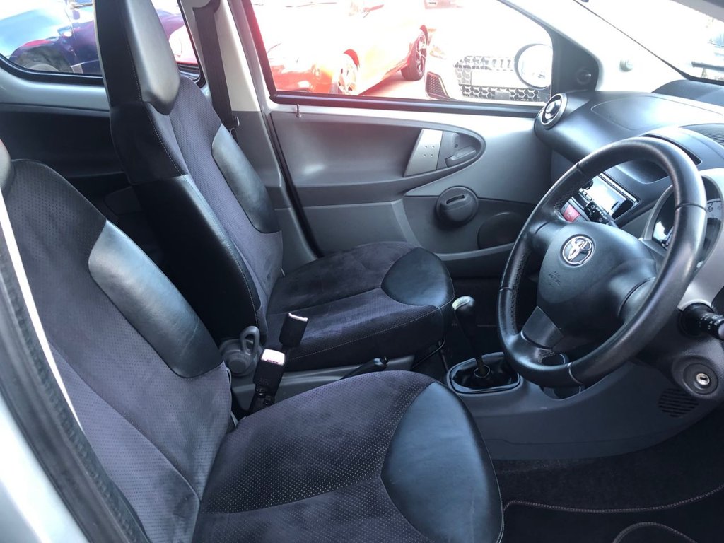 Used Toyota AYGO 2010 for sale - 77406703: Photo 12