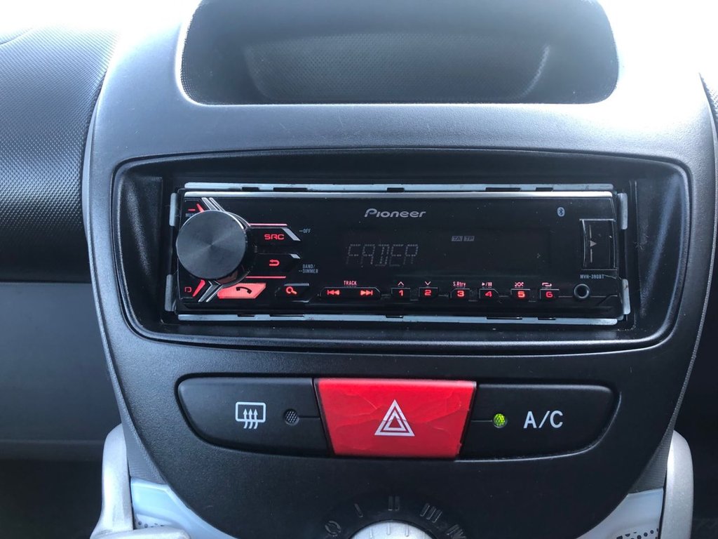 Used Toyota AYGO 2010 for sale - 77406703: Photo 15